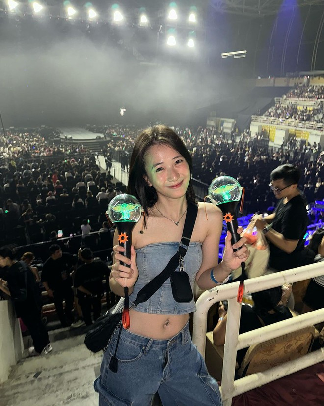 Hàng chục năm trôi qua mà Trâm Anh vẫn không thay đổi chút nào