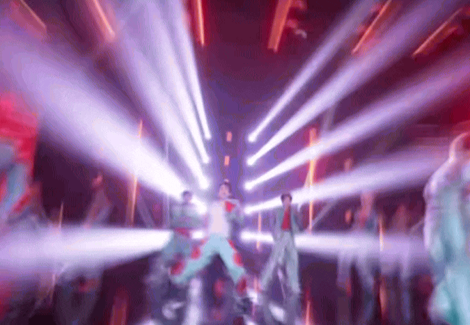 Màn nhào lộn viral thoát vòng của Sơn.K giúp anh chàng hot rần rần chỉ từ tập 1 Anh Trai Say Hi mùa 2