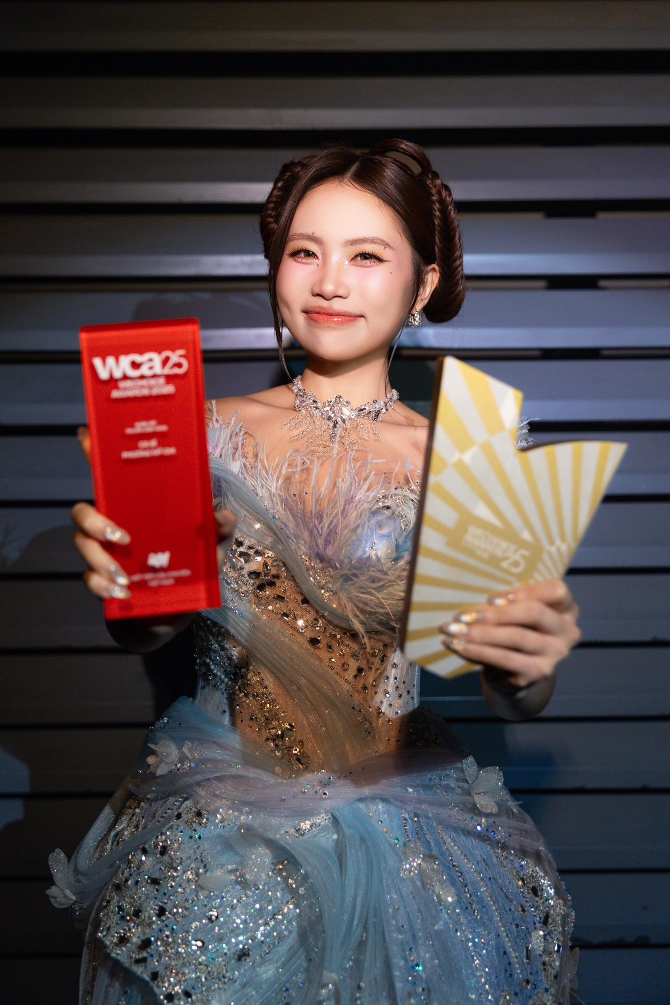 Kết lại 2025 đại thành công, Phương Mỹ Chi được vinh danh trong Top 10 Nhân vật truyền cảm hứng tại WeChoice Awards 2025