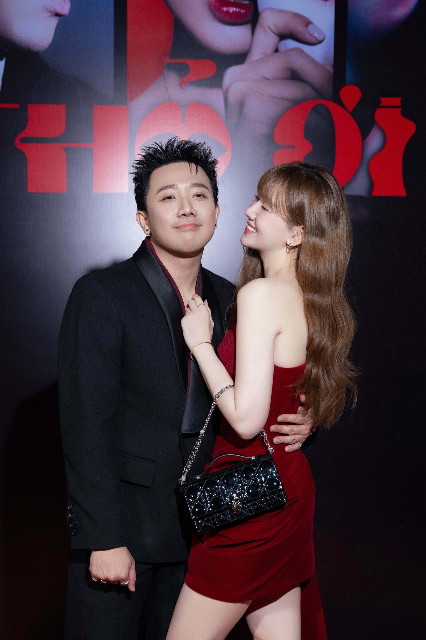 Trấn Thành và Hari Won là cặp đôi quyền lực của showbiz Việt hiện tại 