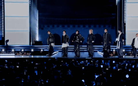 Ngày 26/3, chính quyền Thủ đô Seoul công bố số liệu chính thức liên quan đến sự kiện comeback của BTS diễn ra tối 21/3 tại khu vực Gwanghwamun