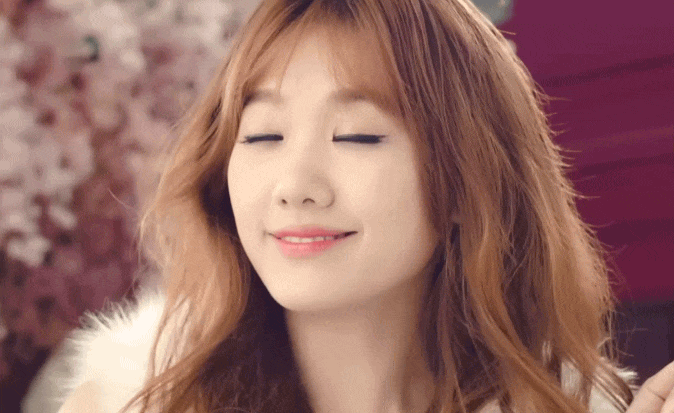 Nữ ca sĩ được đại gia nghìn tỷ Việt si mê: Có hit quốc dân rồi lặn mất tăm, 41 tuổi trẻ đẹp như gái đôi mươi 