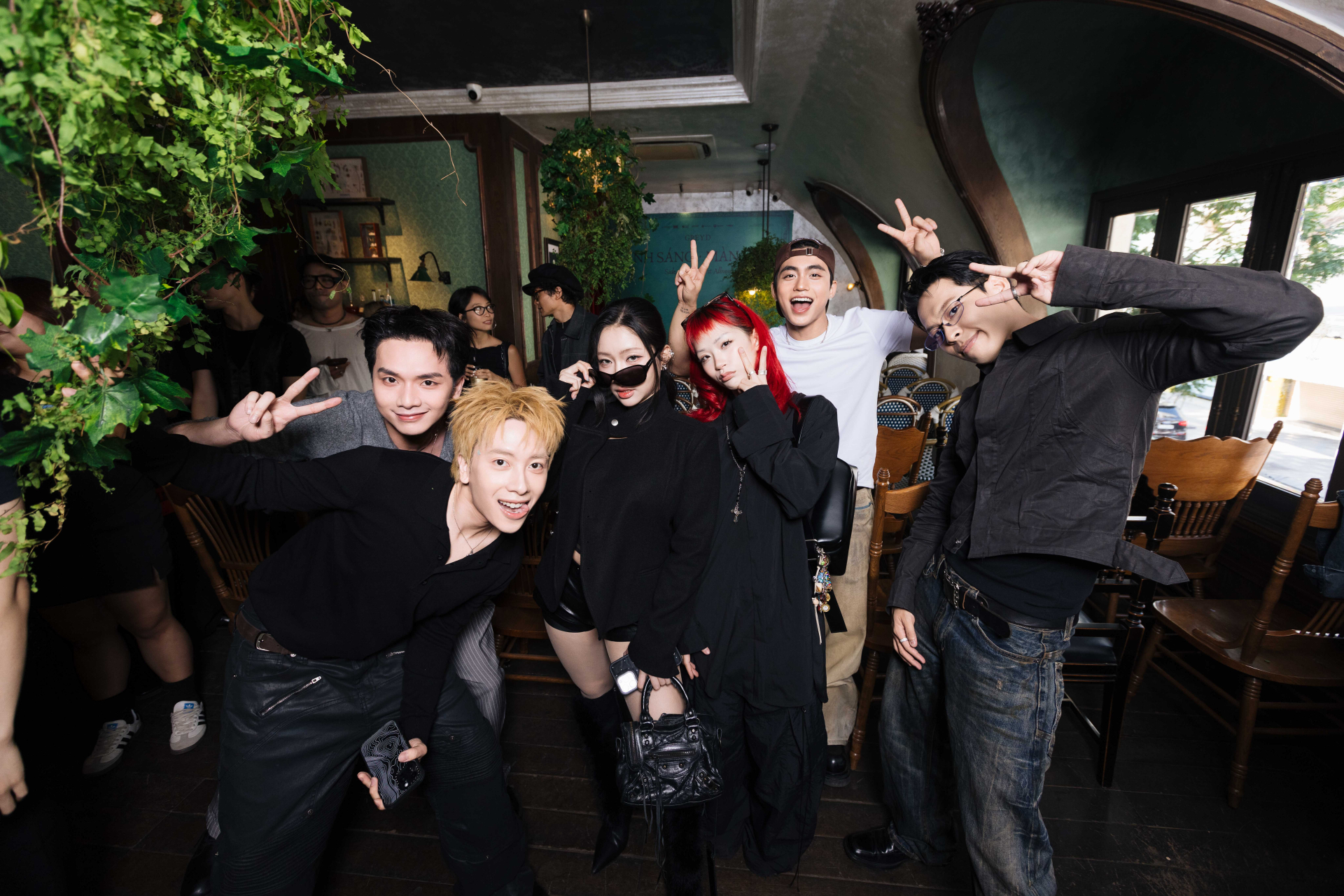 Orange, HURRYKNG, NICKY, MONO, Vương Bình, marzuz