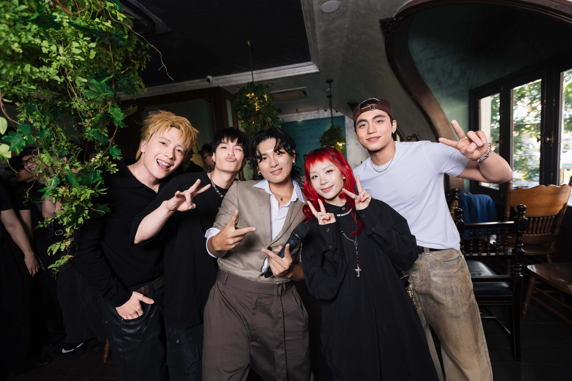 GREY D cùng Negav, NICKY, MONO, marzuz