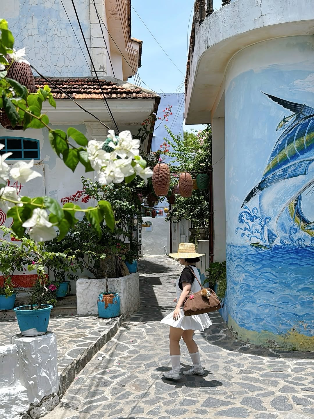 Quy Nhơn có nhiều lựa chọn lưu trú với nhiều mức giá khác nhau. Ảnh: @nguyenhuynhthanhmy, @hoang.ngochaa