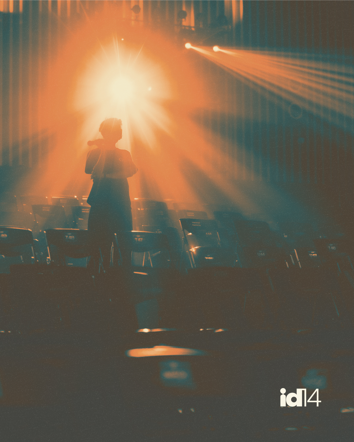 Dương Mai Việt Anh: Từ sinh viên trường Báo đến 