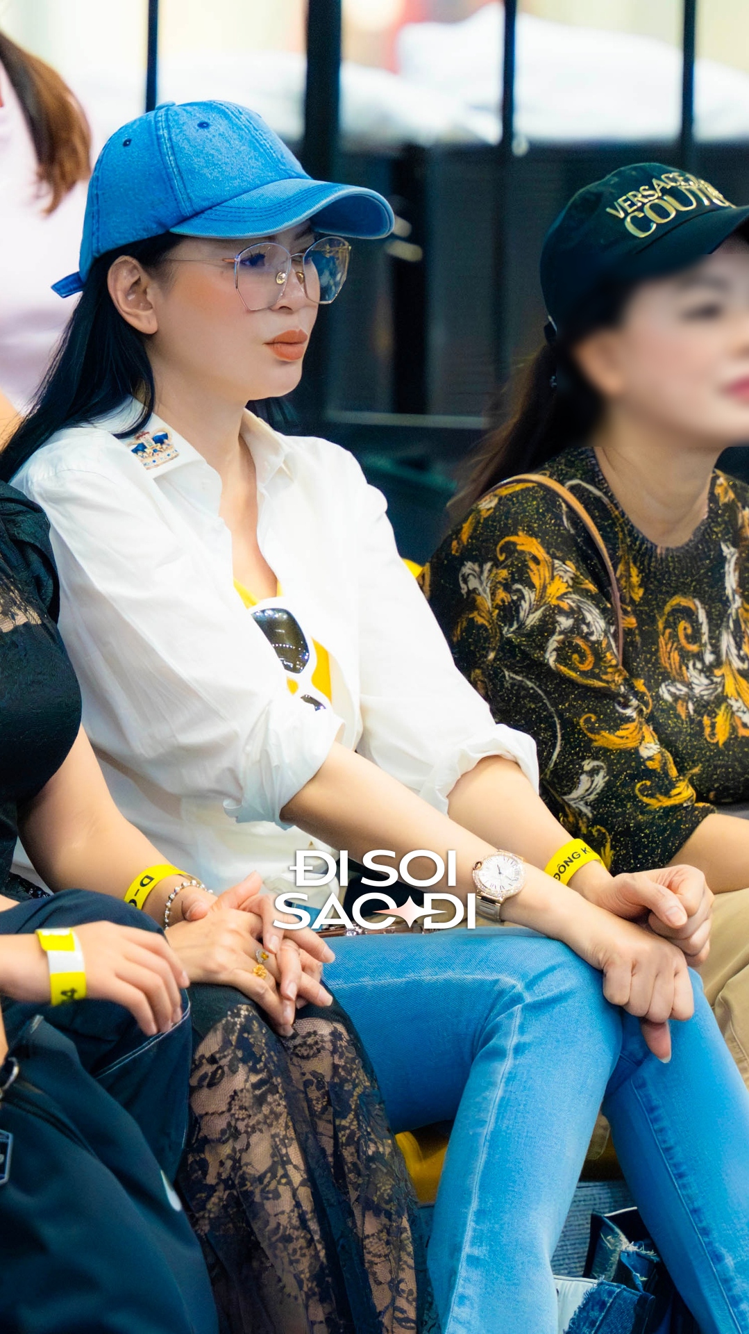 Doanh nhân Thủy Tiên sở hữu vẻ đẹp cuốn hút, thần thái sang chảnh