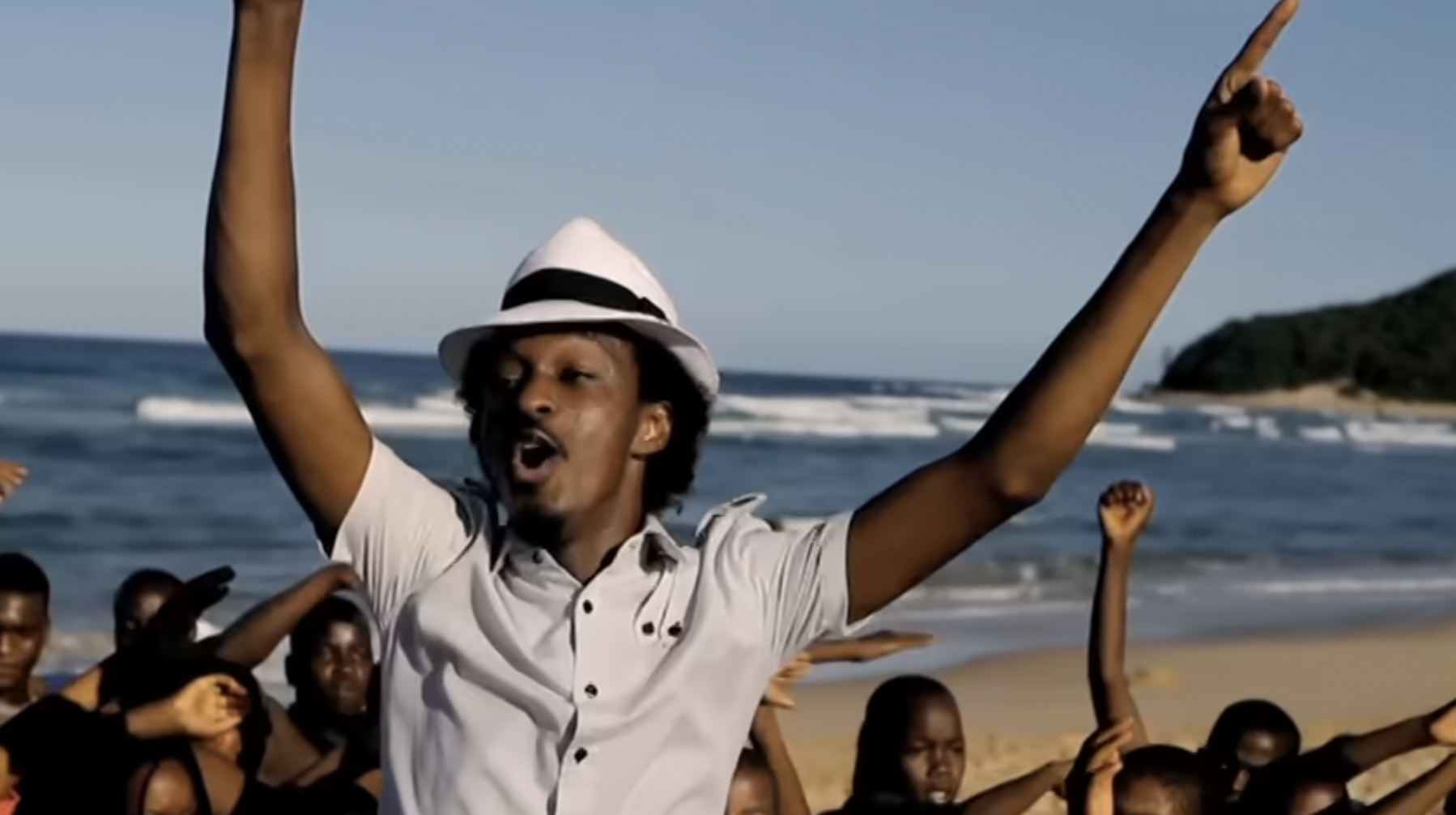 Một cảnh bình dị ở Việt Nam nổi tiếng toàn cầu khi xuất hiện trong MV World Cup 16 năm trước