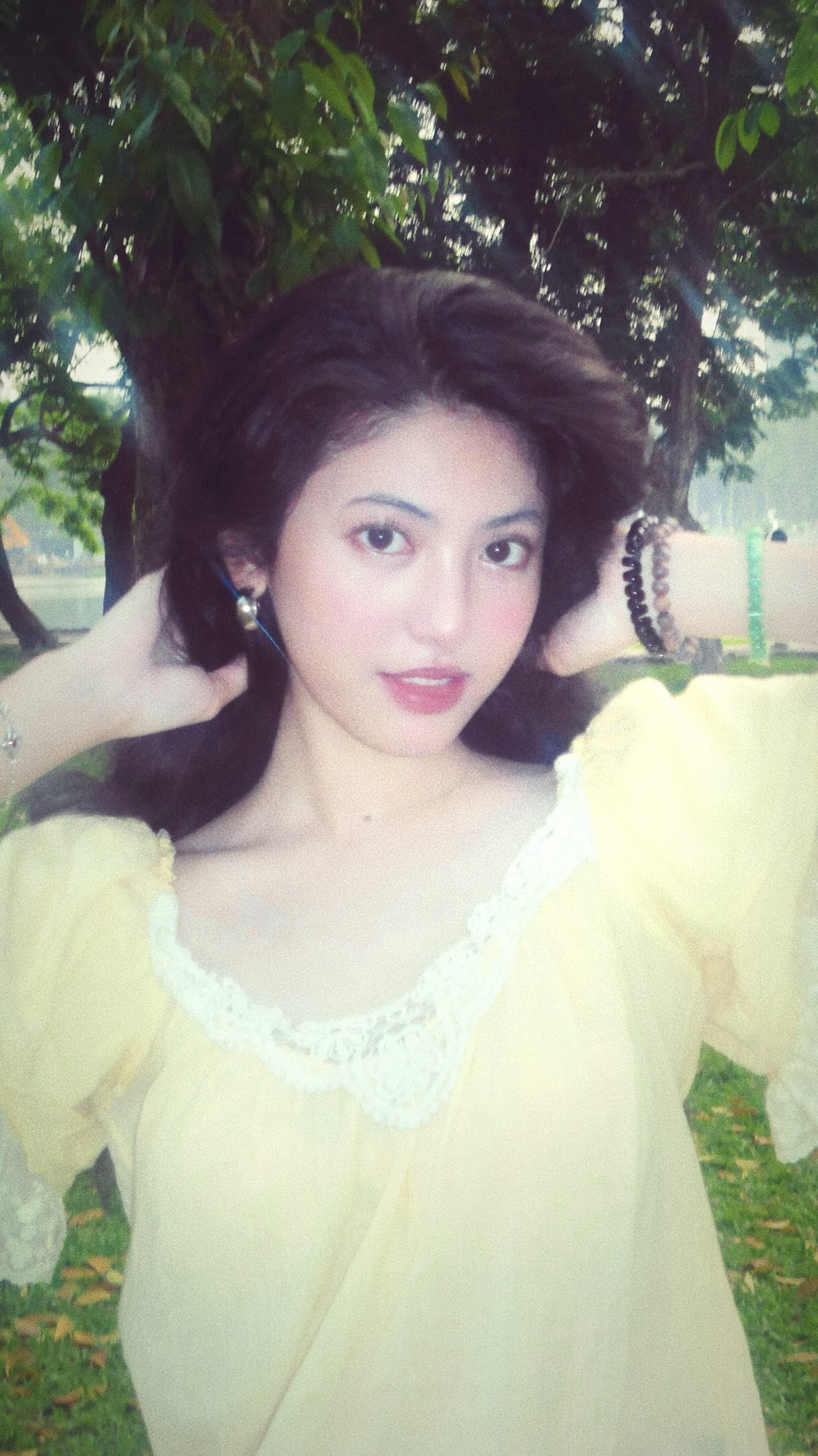 Cô gái nổi tiếng với bộ ảnh chụp ở công viên Thống Nhất: Mình không cố để trông cổ điển