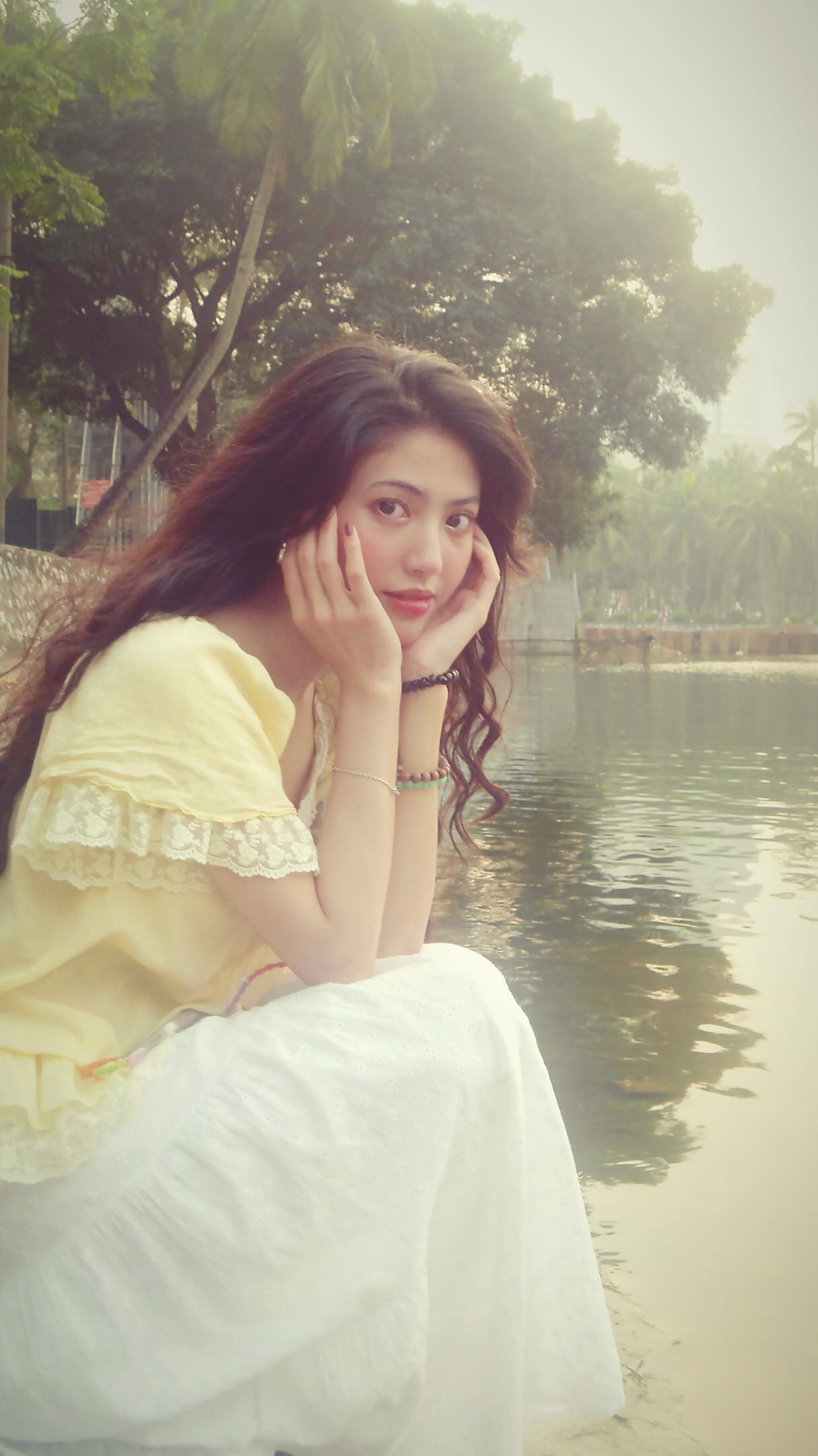 Cô gái nổi tiếng với bộ ảnh chụp ở công viên Thống Nhất: Mình không cố để trông cổ điển