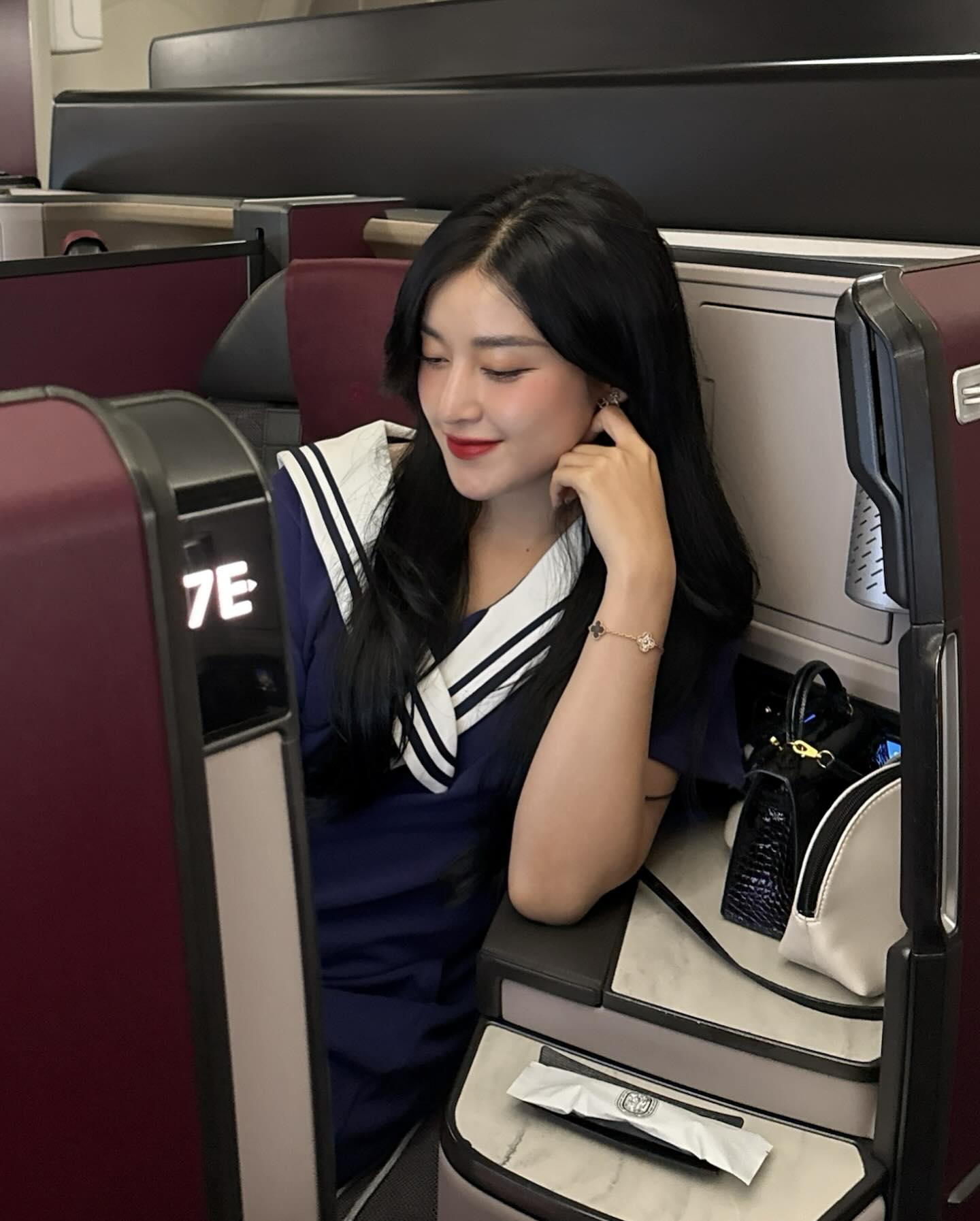 Cuộc sống của Huyền My trên mạng xã hội cực 