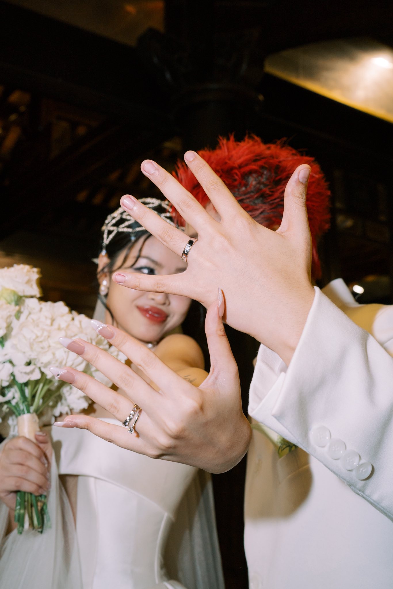 52Hz và RIO dành cho nhau nhiều điều ngọt ngào, tình tứ bên trong lễ cưới 