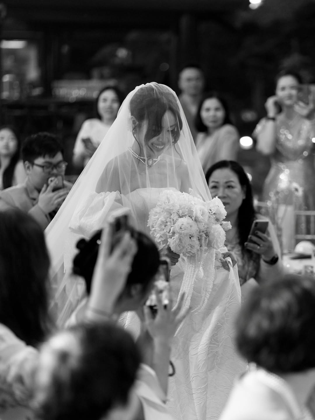 Nhìn nụ cười của cô dâu cũng đủ cảm nhận hạnh phúc thế nào 