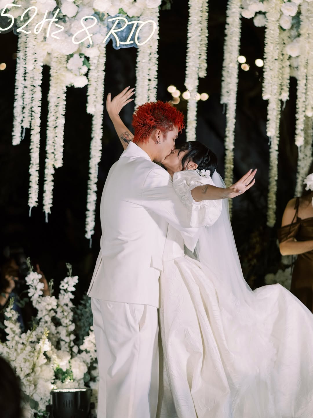 Cô dâu có những khoảnh khắc vui vẻ, nhí nhảnh để tận hưởng trọn vẹn ngày vui 