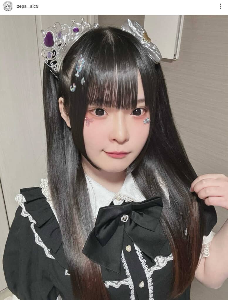 Zepa hoạt động với tư cách ca sĩ kiêm YouTuber, gặt hái được vô số thành công ở tuổi đời còn rất trẻ. Ảnh: X