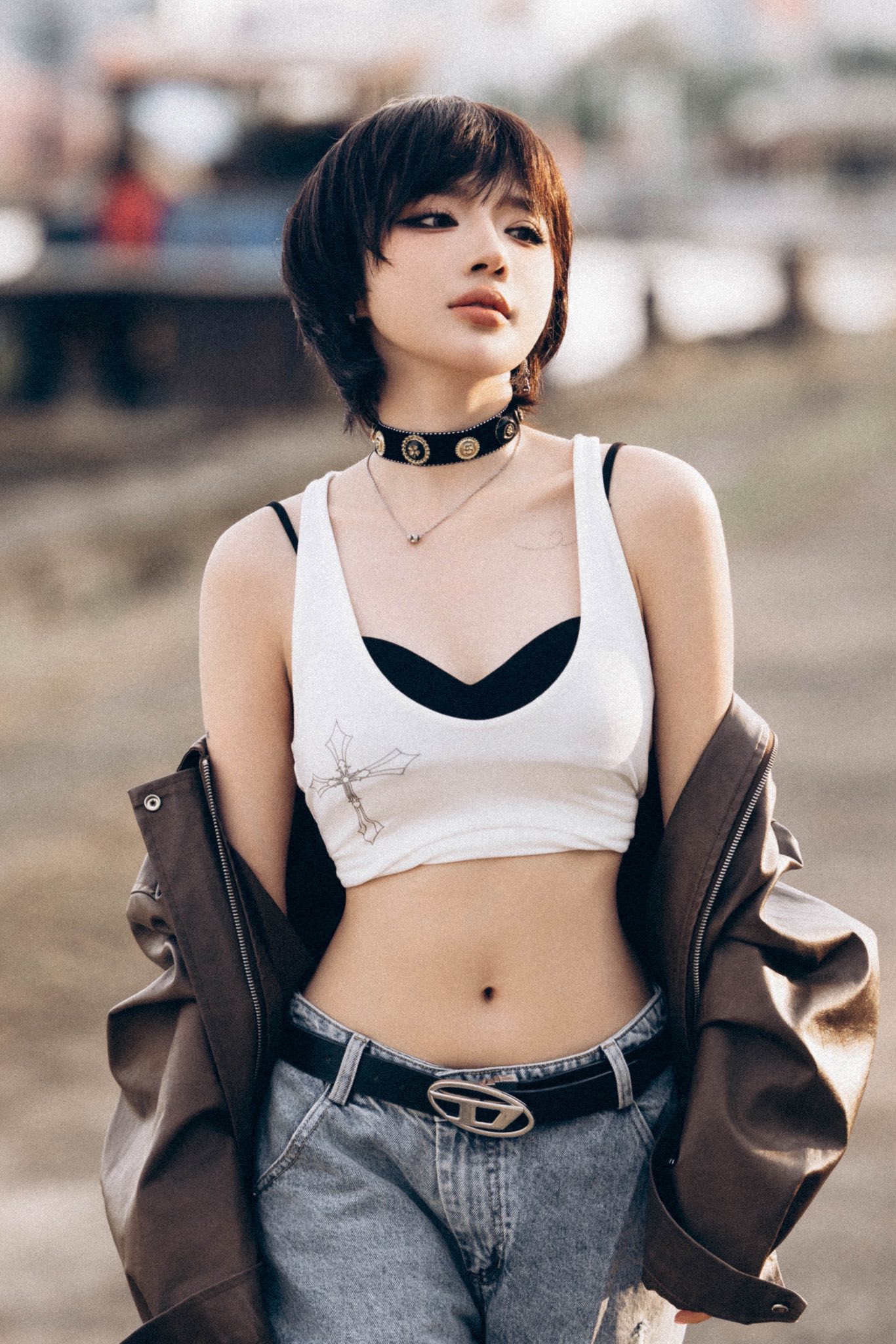 Để vượt qua cái bóng của 24h và thoát khỏi danh xưng “nhạc hay nhưng hợp với người khác hơn”, có lẽ cô cần một cú bẻ lái rõ ràng hơn - cả trong tư duy âm nhạc lẫn cách thể hiện