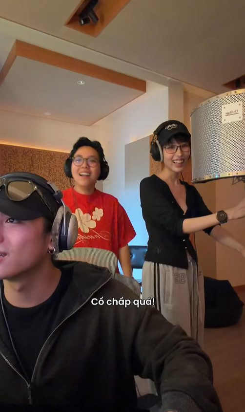 Trước đó MIN vẫn tích cực cập nhật công việc trên trang cá nhân