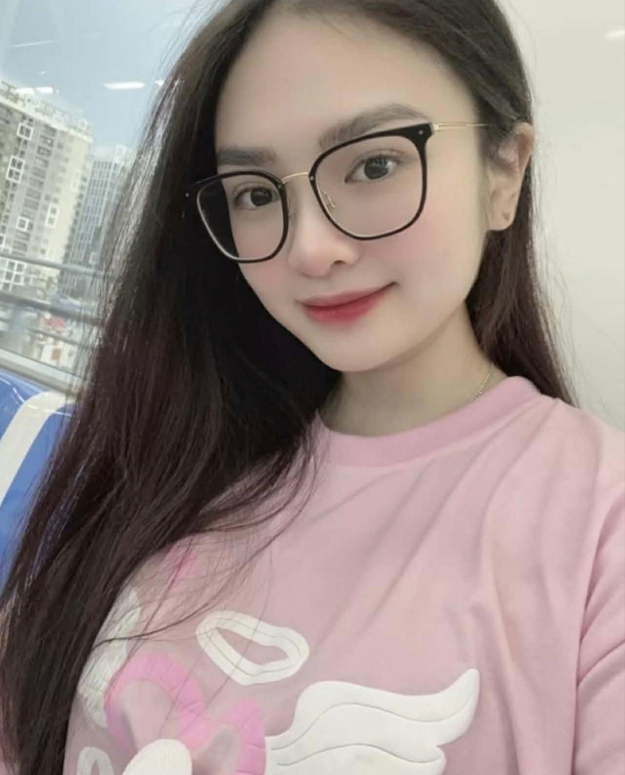 Thiện Nhân đã dọn ra sống riêng và mâu thuẫn với gia đình đang dấy nhiều bàn tán trong thời gian gần đây