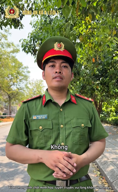 Thượng uý Phạm Đức Huỳnh - người đứng sau các đoạn clip đang viral là cán bộ tuyên truyền Công an xã A Lưới 1