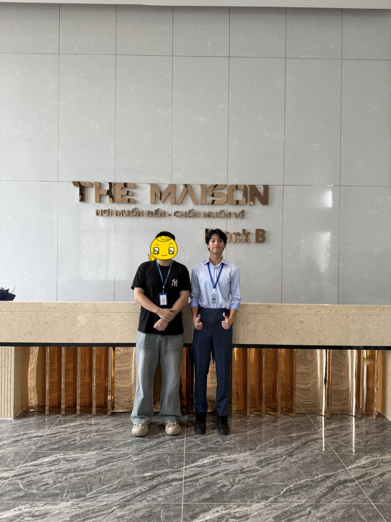 Subeo đi thực tập ở công ty của ba. 