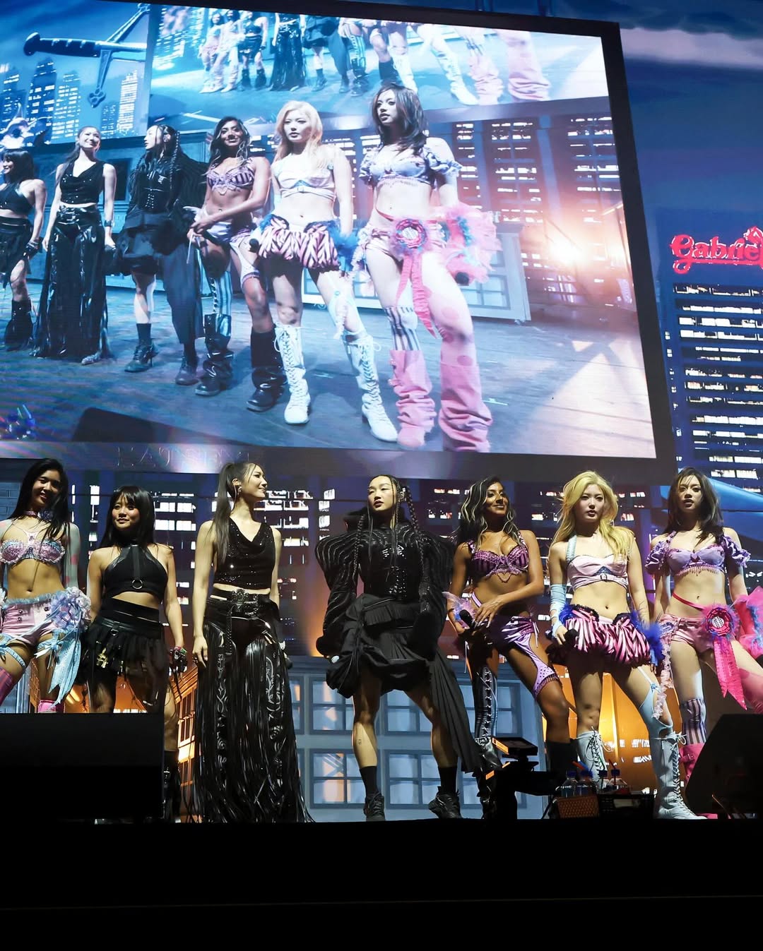 Phần hình ảnh của KATSEYE được khen ngợi 