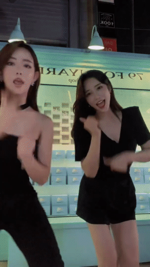 Điệu nhảy 2 Phút Hơn gây bão quốc tế