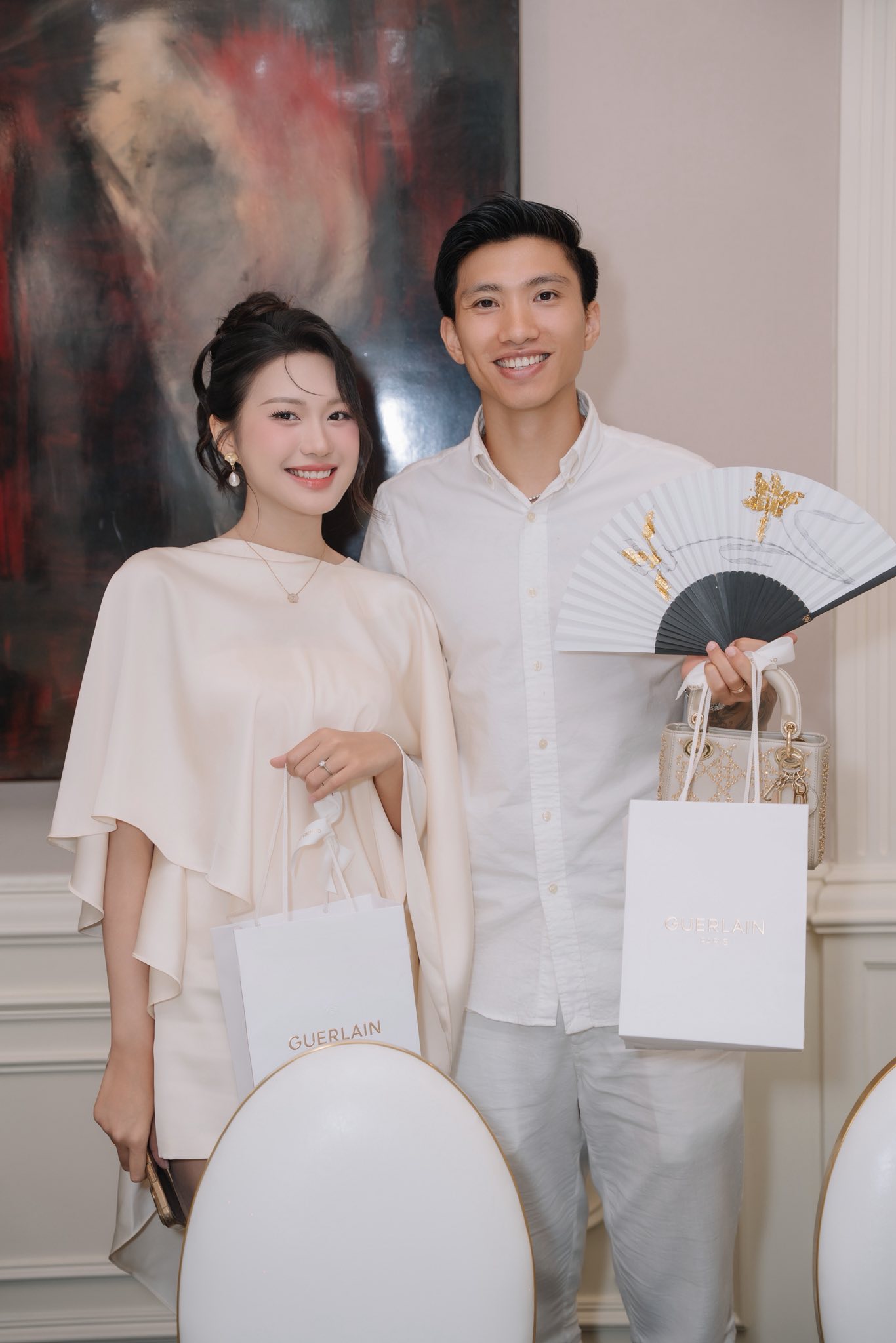 Cả hai luôn đồng hành cùng nhau trong nhiều hoạt động, công việc, cuộc sống.