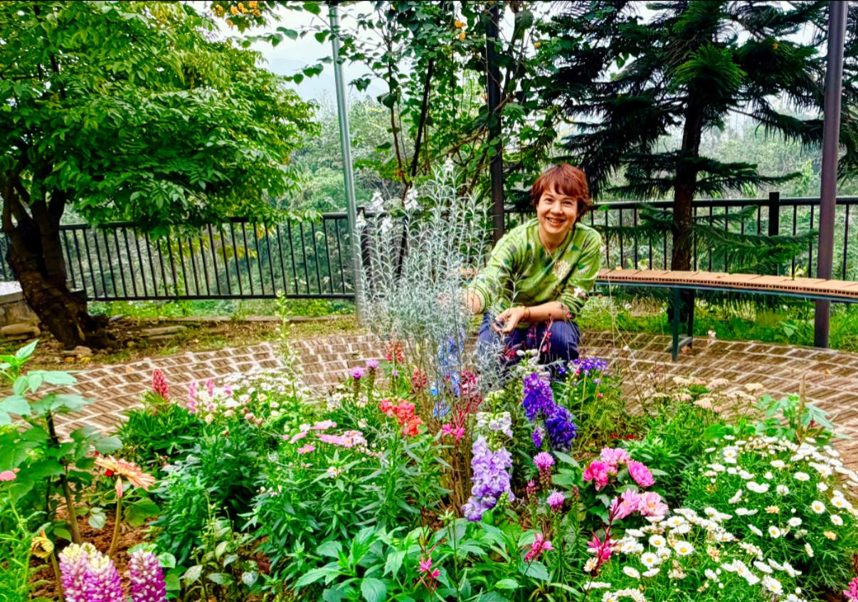 Chính Diễm Quỳnh cũng không nghĩ mình lại có tay làm vườn, chăm sóc cây cối