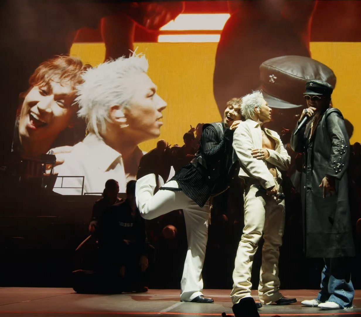 Hôm nay, cả thế giới cám ơn Justin Bieber và BIGBANG!