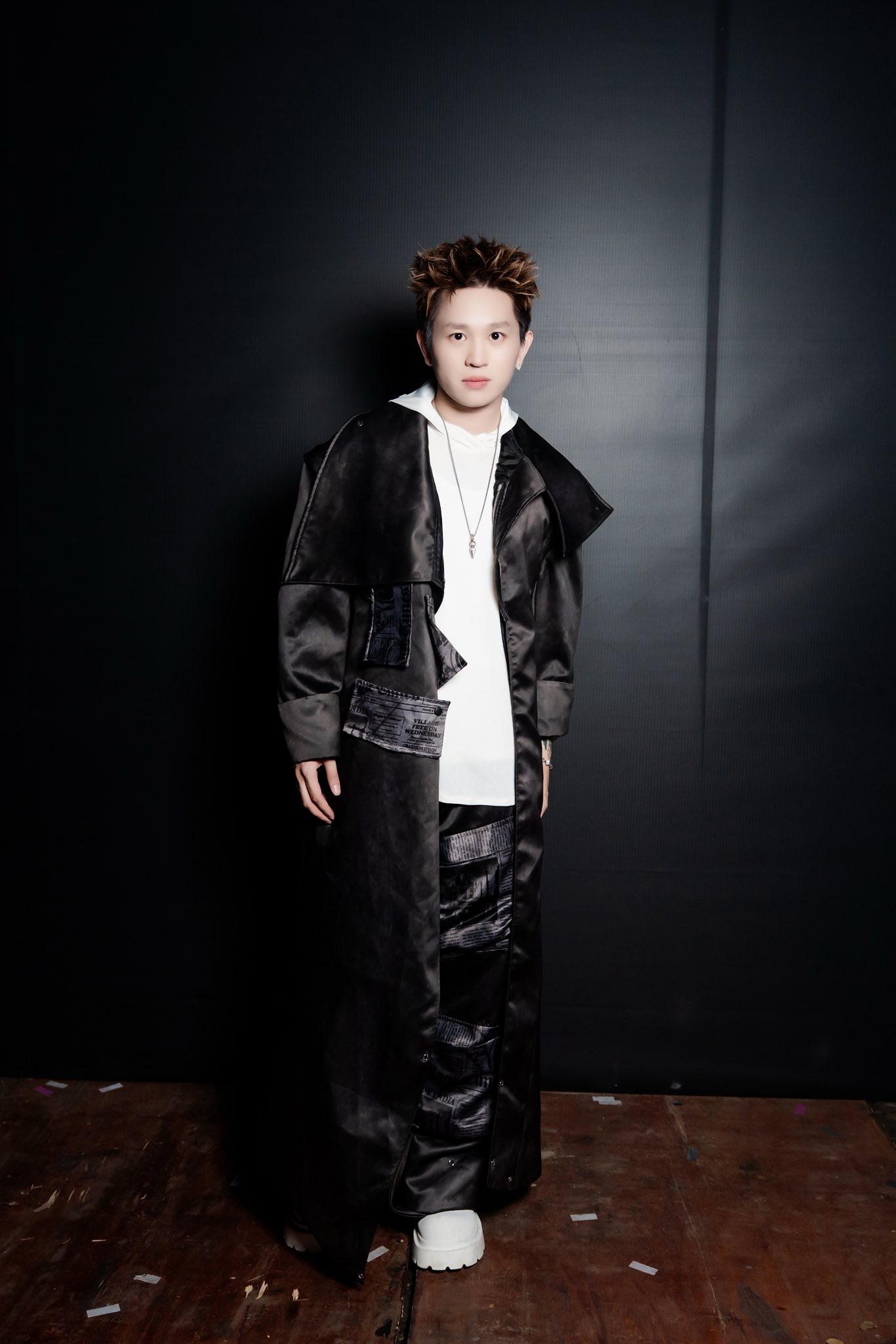 Rũ bỏ hình ảnh gai góc, B Ray chuyển hướng rapper mainstream (ảnh: FBNV)