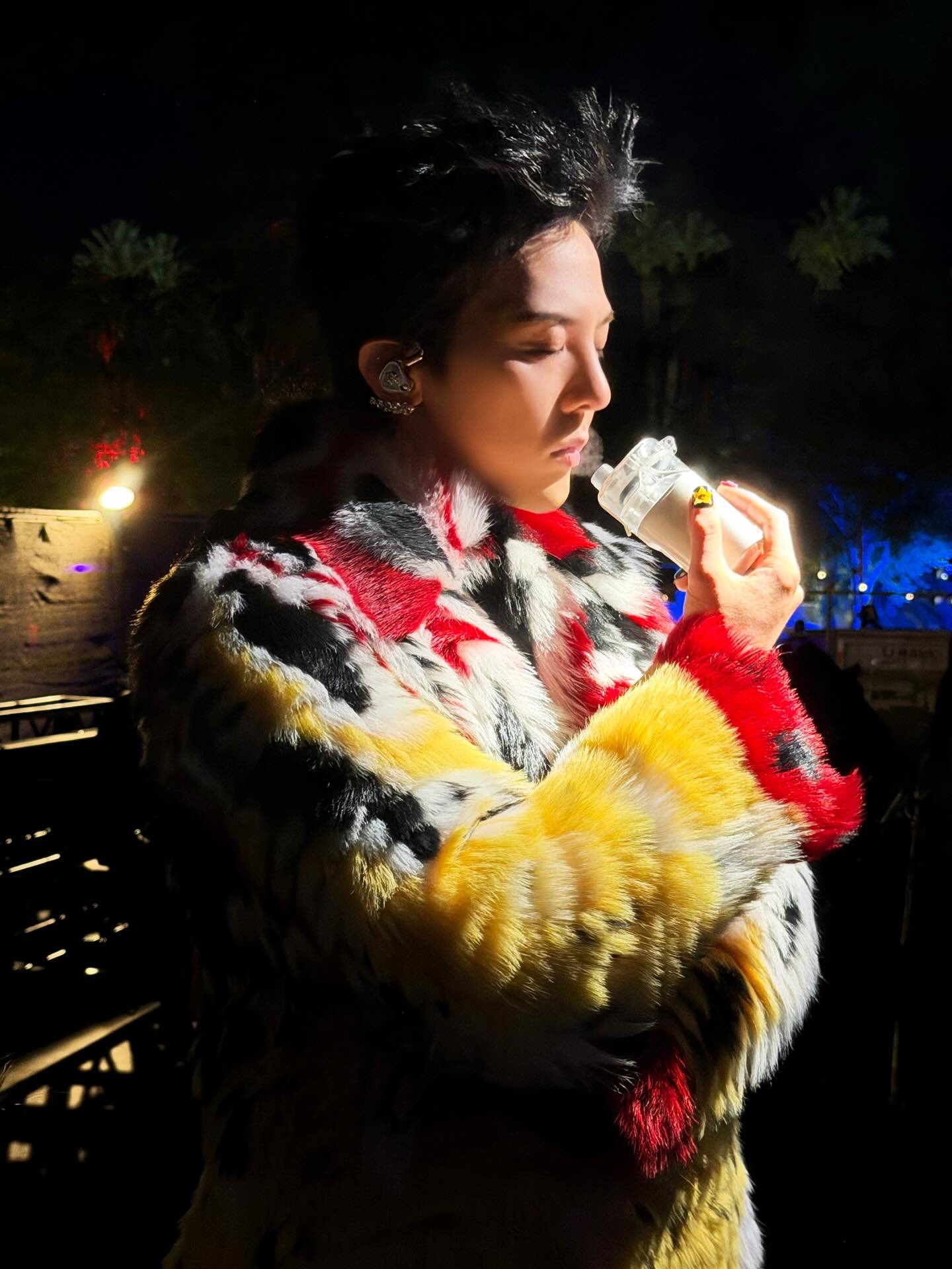 Theo báo cáo tài chính, G-Dragon được công ty chia lợi lên tới 65 tỷ won, tương đương khoảng 1.100-1.150 tỷ đồng cho các hoạt động trong năm 2025