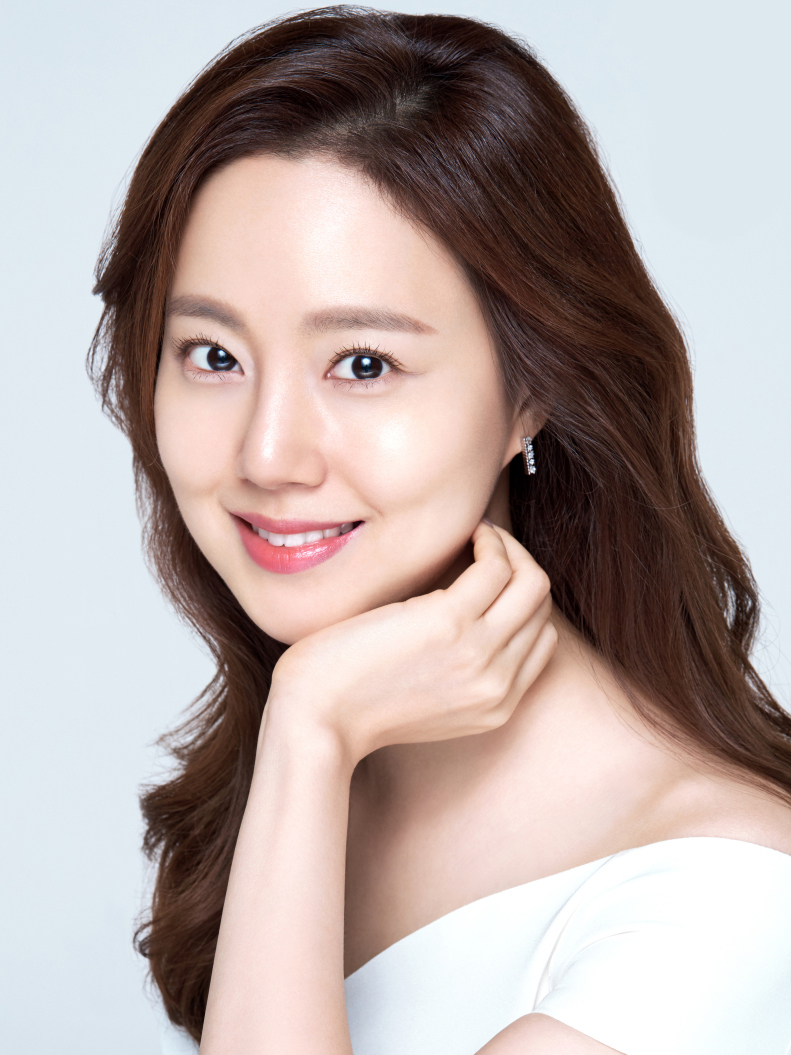 Moon Chae Won tổ chức đám cưới trong tháng 6 tới đây. Ảnh: Naver