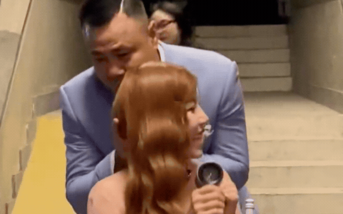 Trang Pháp ngỡ ngàng khi bị NSND Tự Long