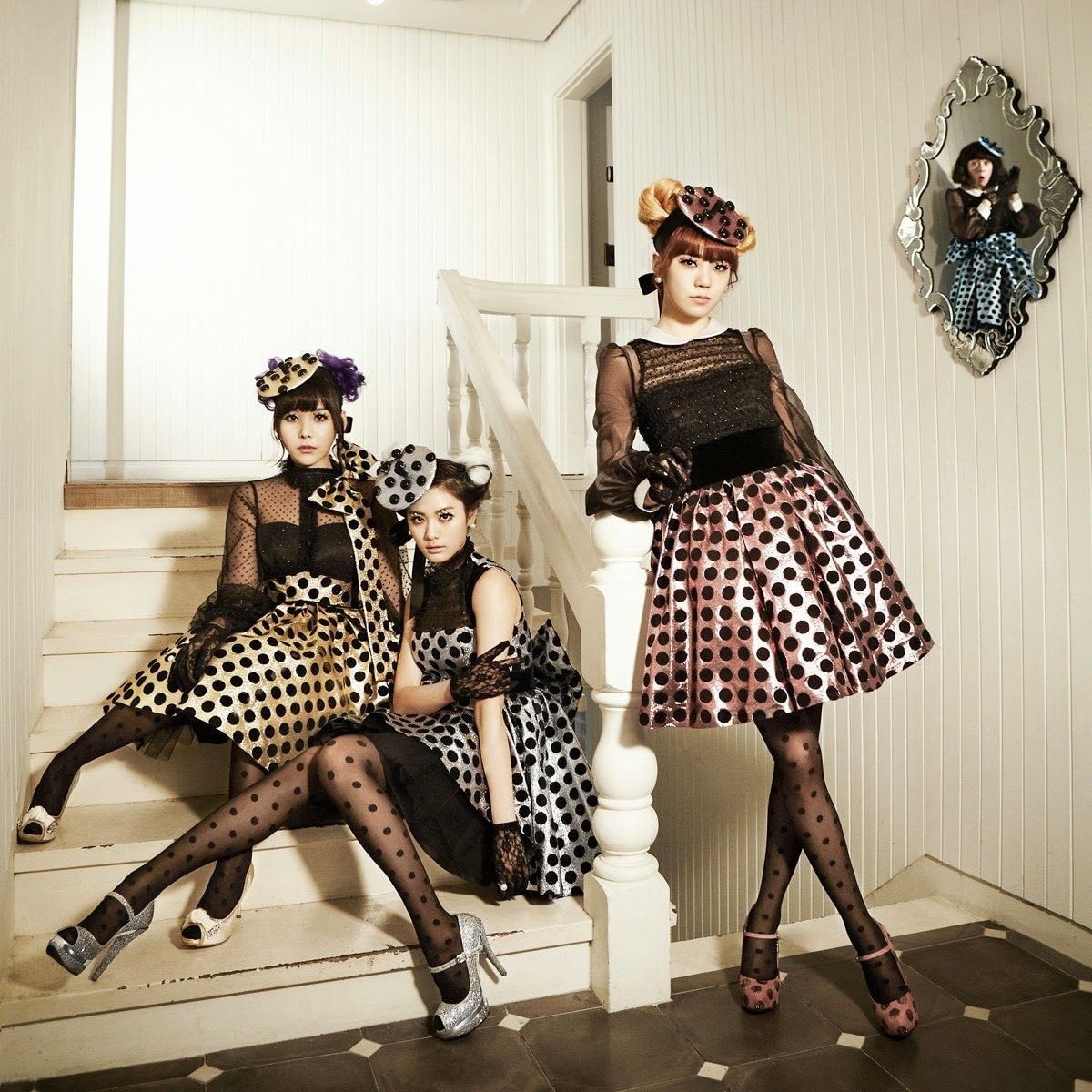 Sự nghiệp âm nhạc của Nana bất ổn từ khi Orange Caramel không còn được săn đón (ảnh: Pledis)