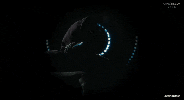 Justin Bieber chính thức trở lại Coachella tuần 2