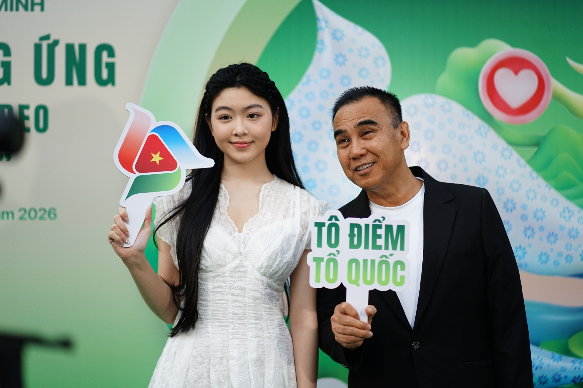 Lọ Lem và MC Quyền Linh (Ảnh: Di Anh)