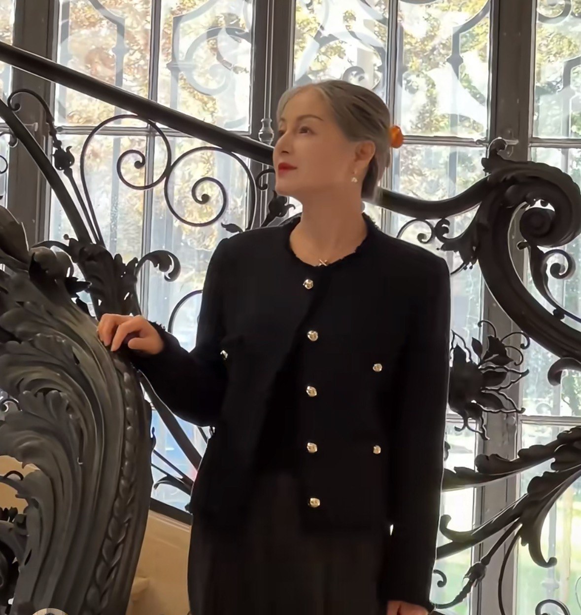 Visual ở tuổi 55 của bà Đỗ.