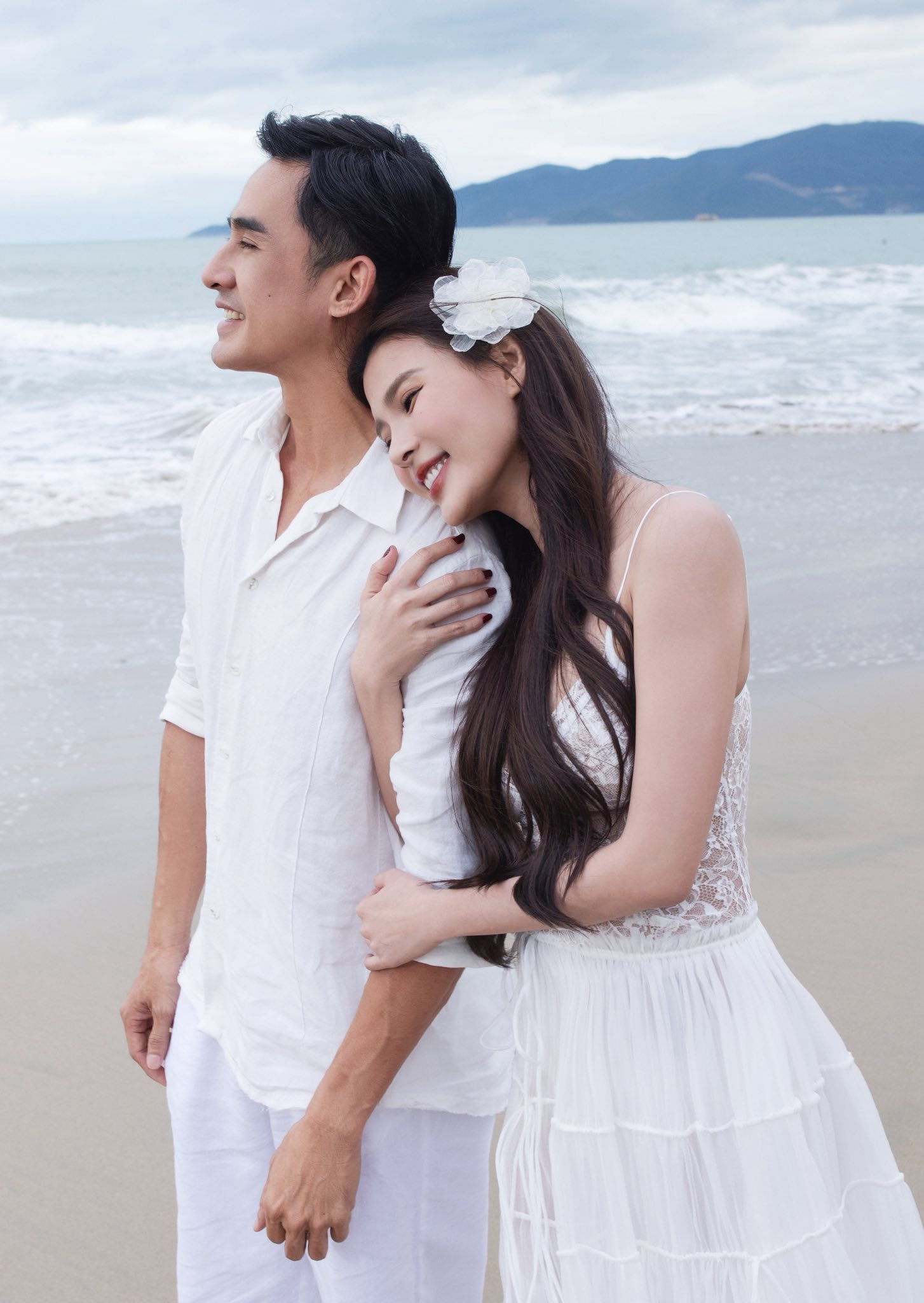 Thúy Diễm cho biết vợ chồng cô không ghen mà tôn trọng sự nghiệp của đối phương 