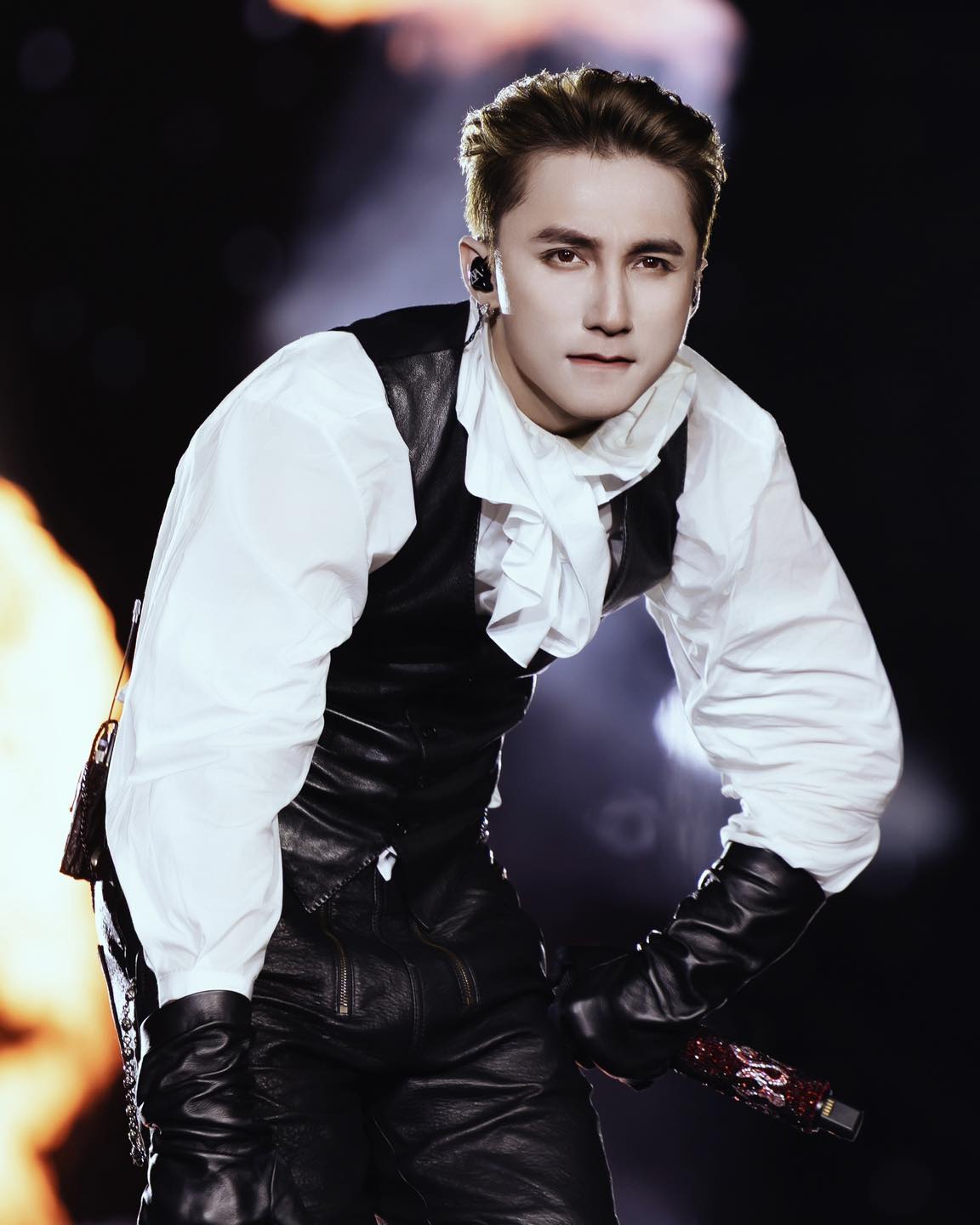 Công chúng vẫn chờ đợi 1 album hoàn chỉnh từ Sơn Tùng (ảnh: FBNV)