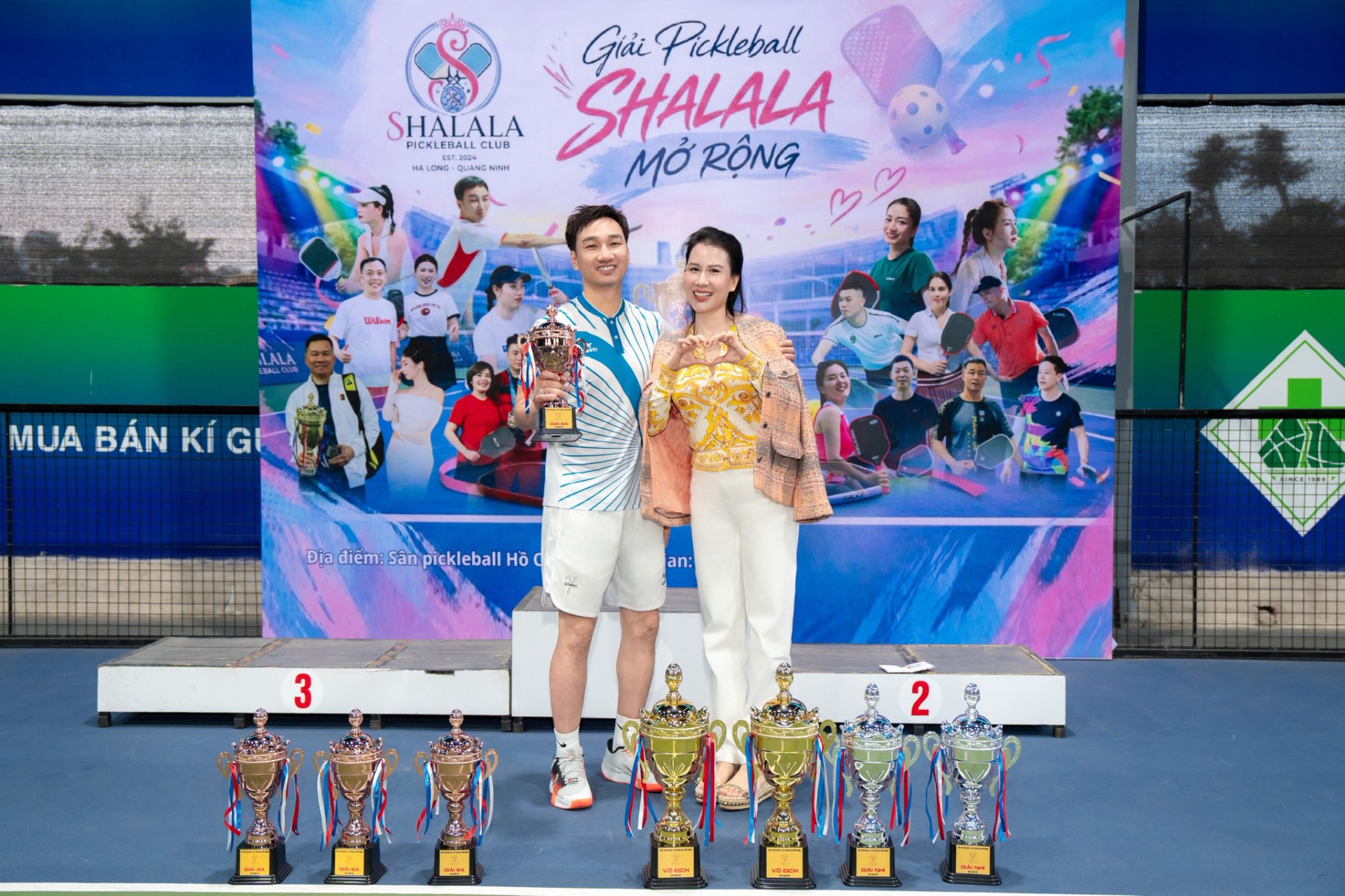 MC có xuất thân là võ sĩ, cưới vợ tiếp viên hàng không, sống trong penthouse rộng 260m2 ở Hà Nội