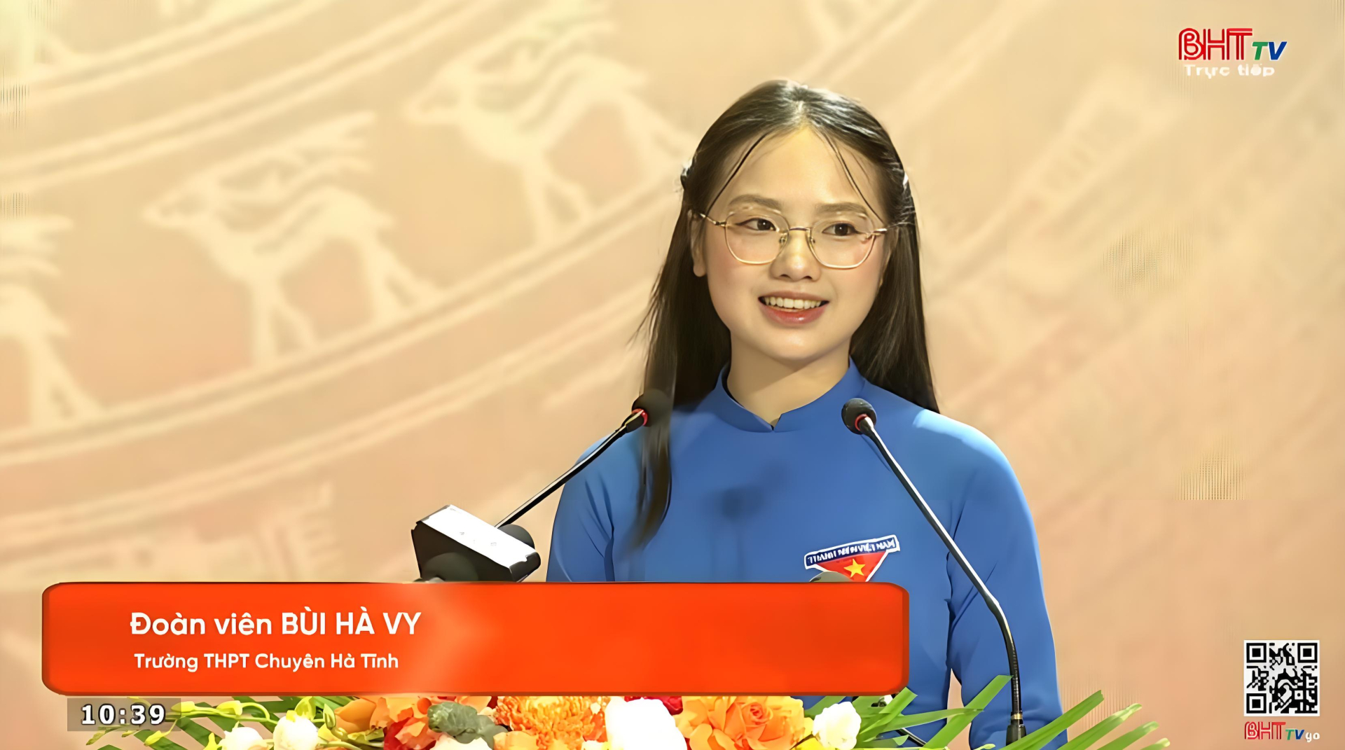 Nữ sinh đang học lớp 11, trường THPT chuyên Hà Tĩnh (Ảnh chụp màn hình)