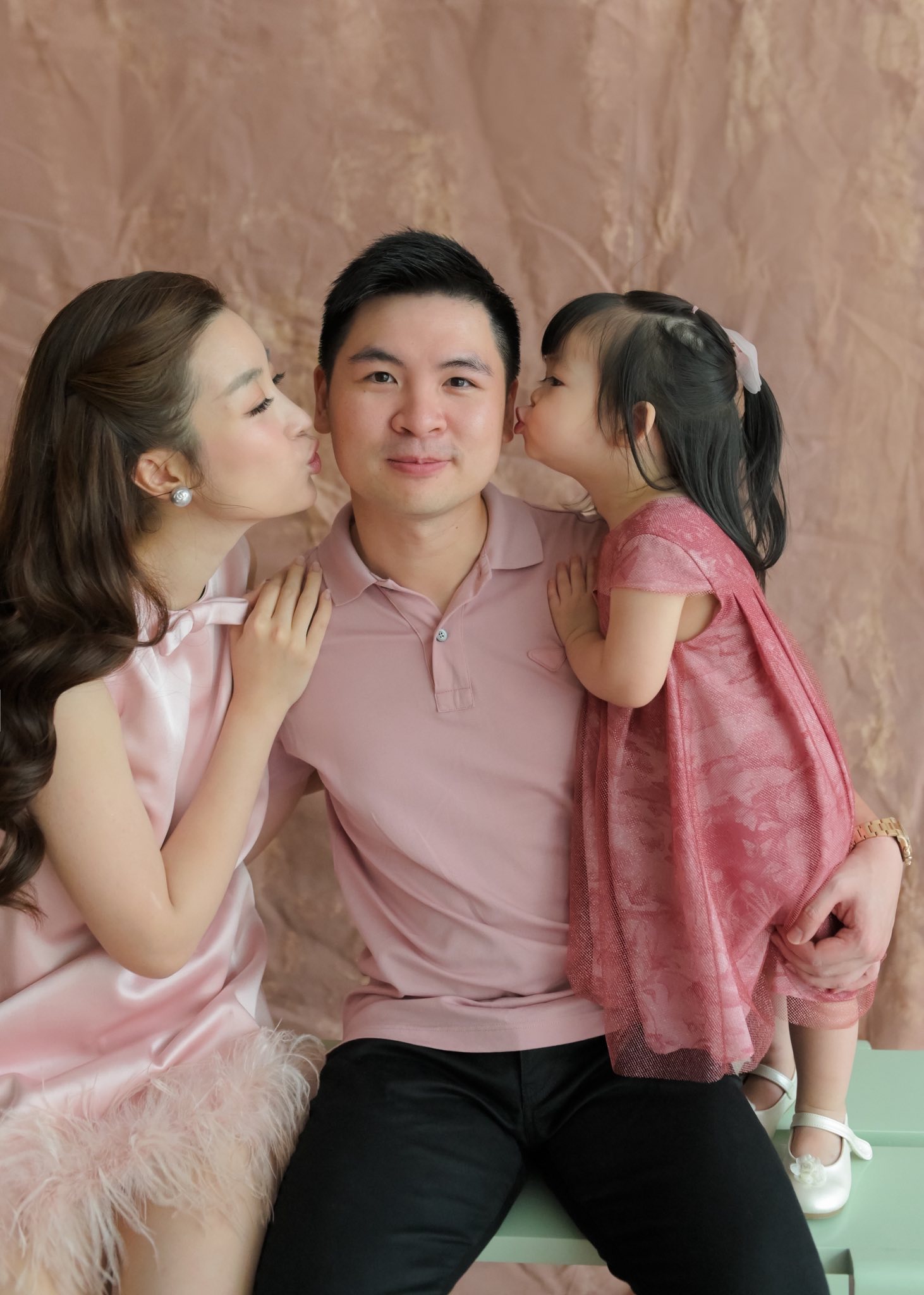 Hoa hậu Đỗ Mỹ Linh và chồng có hôn nhân hạnh phúc, viên mãn