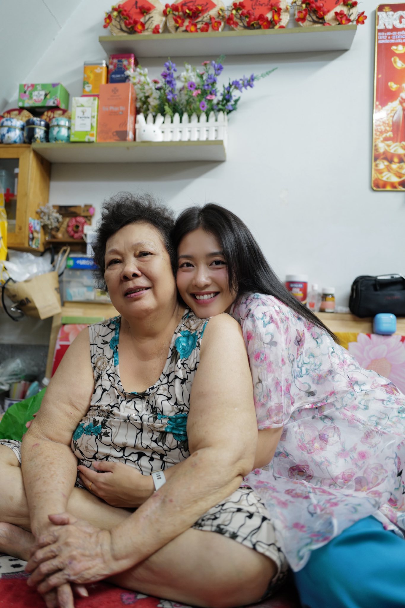 Nữ diễn viên nhiều lần chia sẻ bà ngoại và bà nội là những người rất quan trọng trong cuộc đời cô 