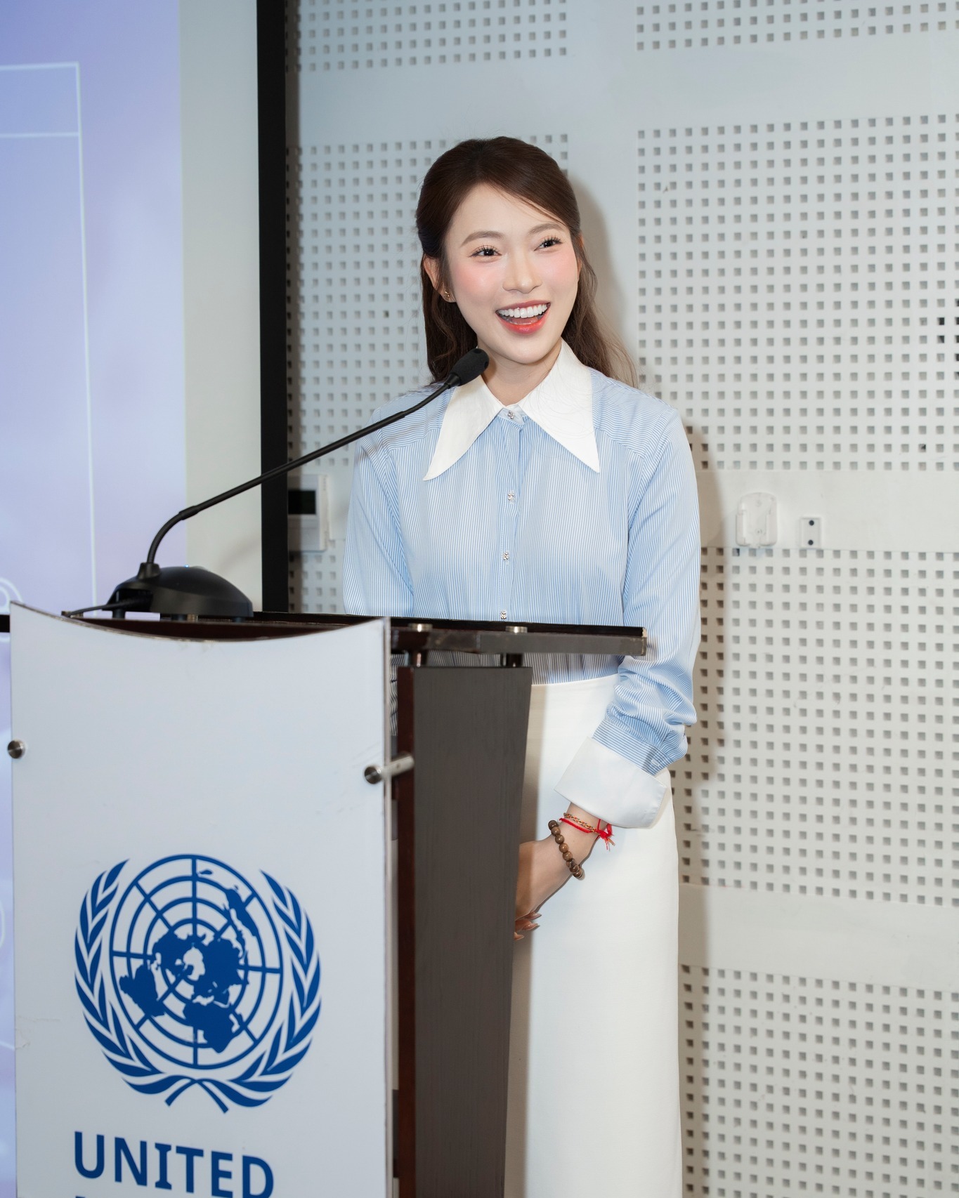 2 cô gái xứ Nghệ cùng tên Vy vừa giỏi, vừa xinh HOT khắp cả nước 