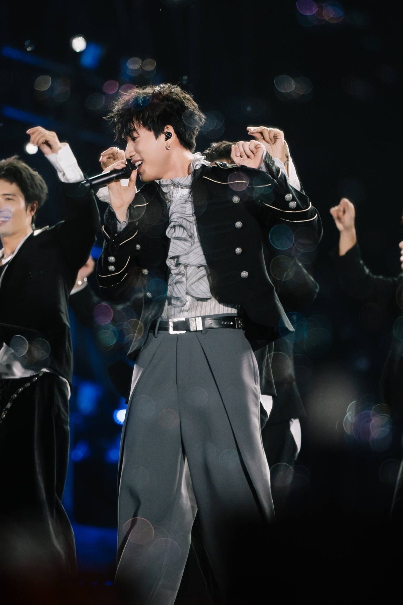 Việc HIEUTHUHAI chấp niệm với ca hát là đang tự làm khó chính mình