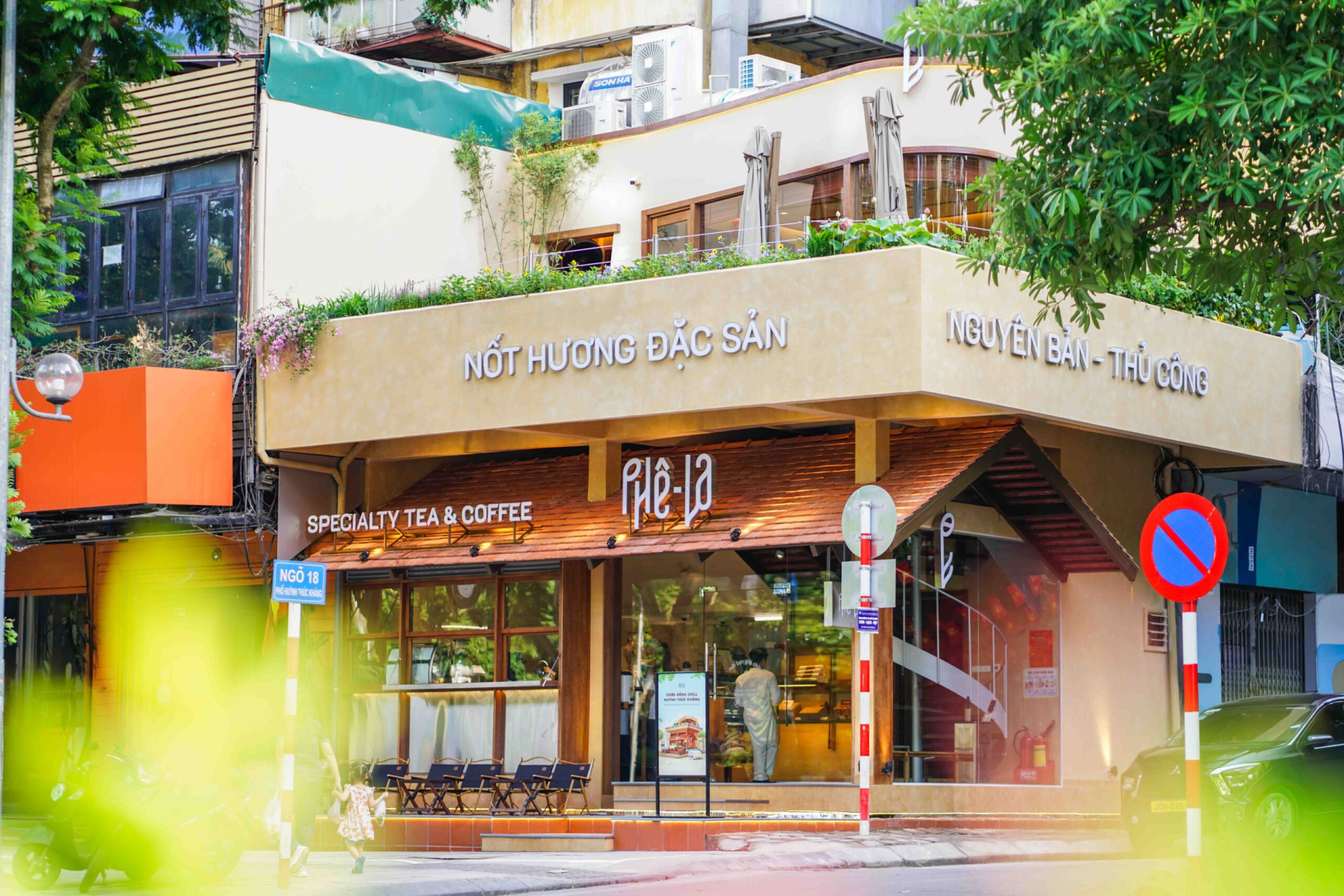  Phê La đóng cửa hàng loạt để nâng cấp hệ thống