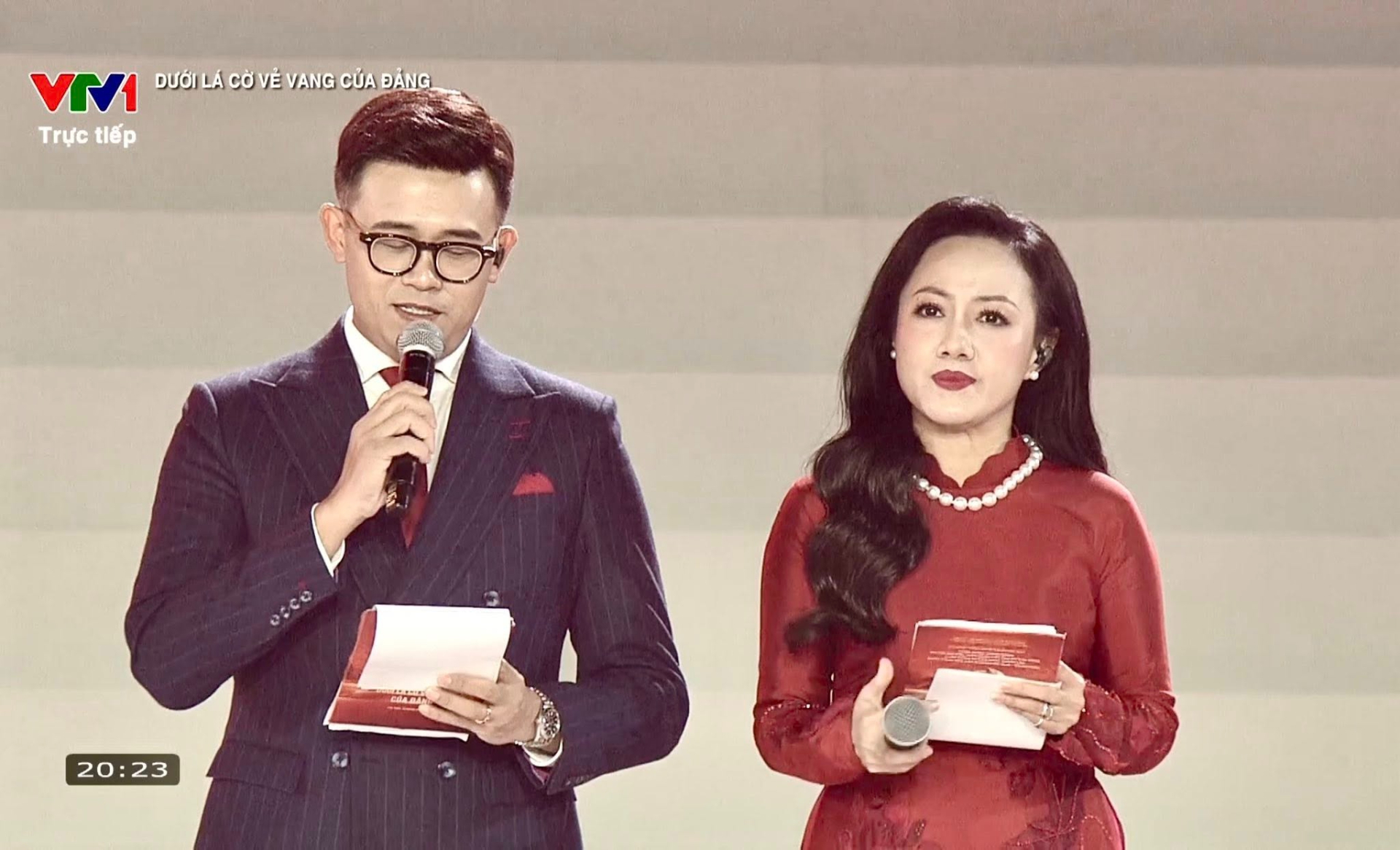 Con gái nhà sáng chế nổi tiếng Việt Nam là BTV thời sự 19h: Tổ ấm giản dị, lần hiếm hoi tiết lộ về chồng