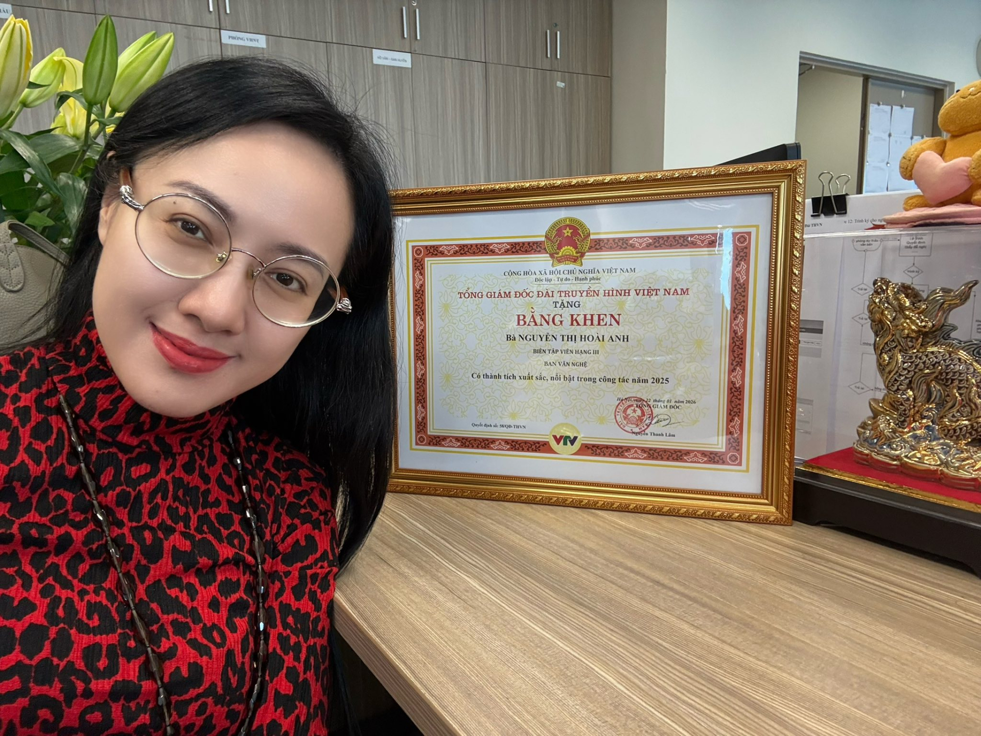 Hiện tại Hoài Anh đang công tác tại Ban Văn nghệ