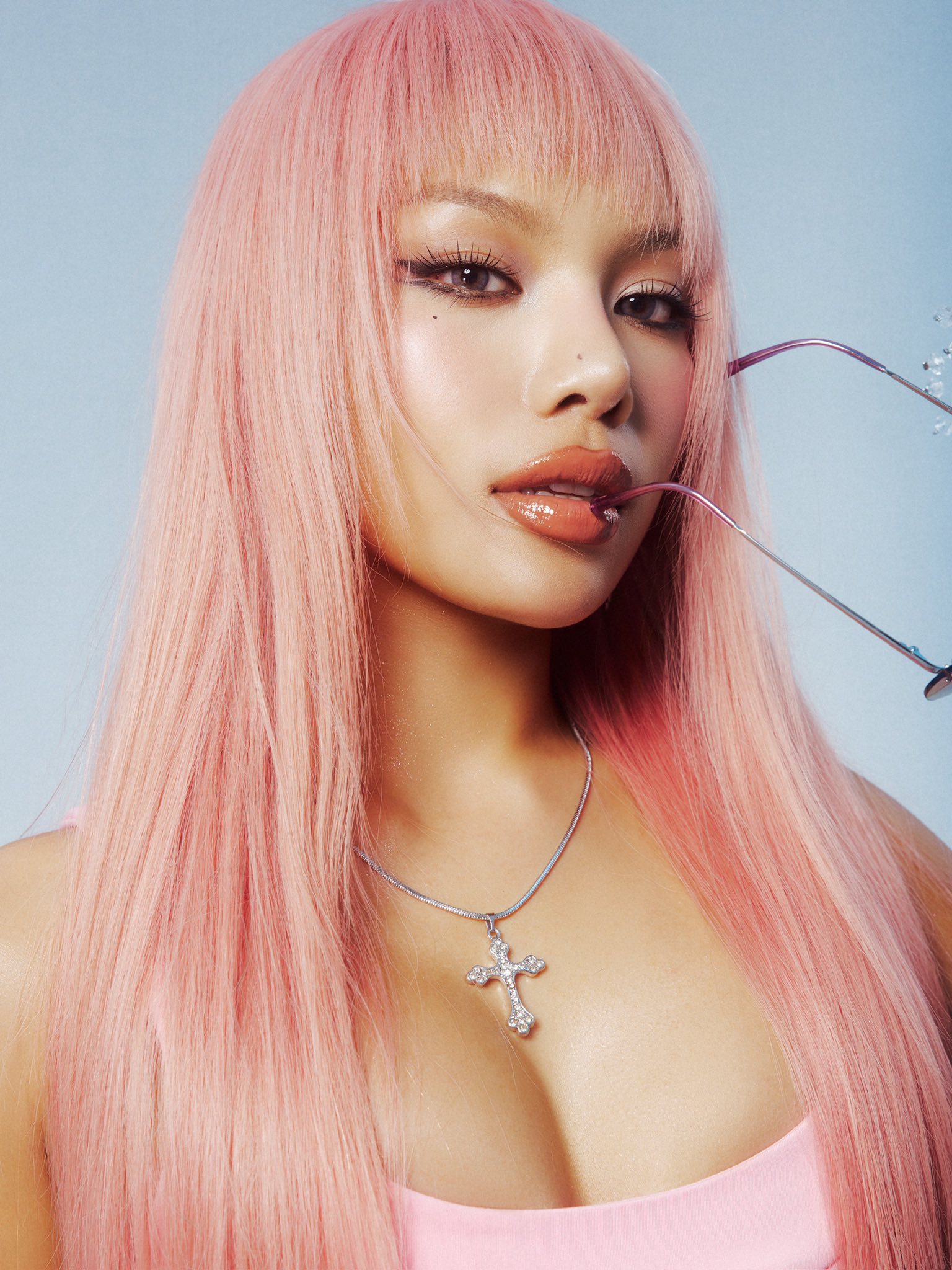 Tuy nhiên, trái ngược với những tín hiệu khả quan ở quốc tế, tại Việt Nam, Gã Săn Mồi vẫn chưa tạo được hiệu ứng tương xứng