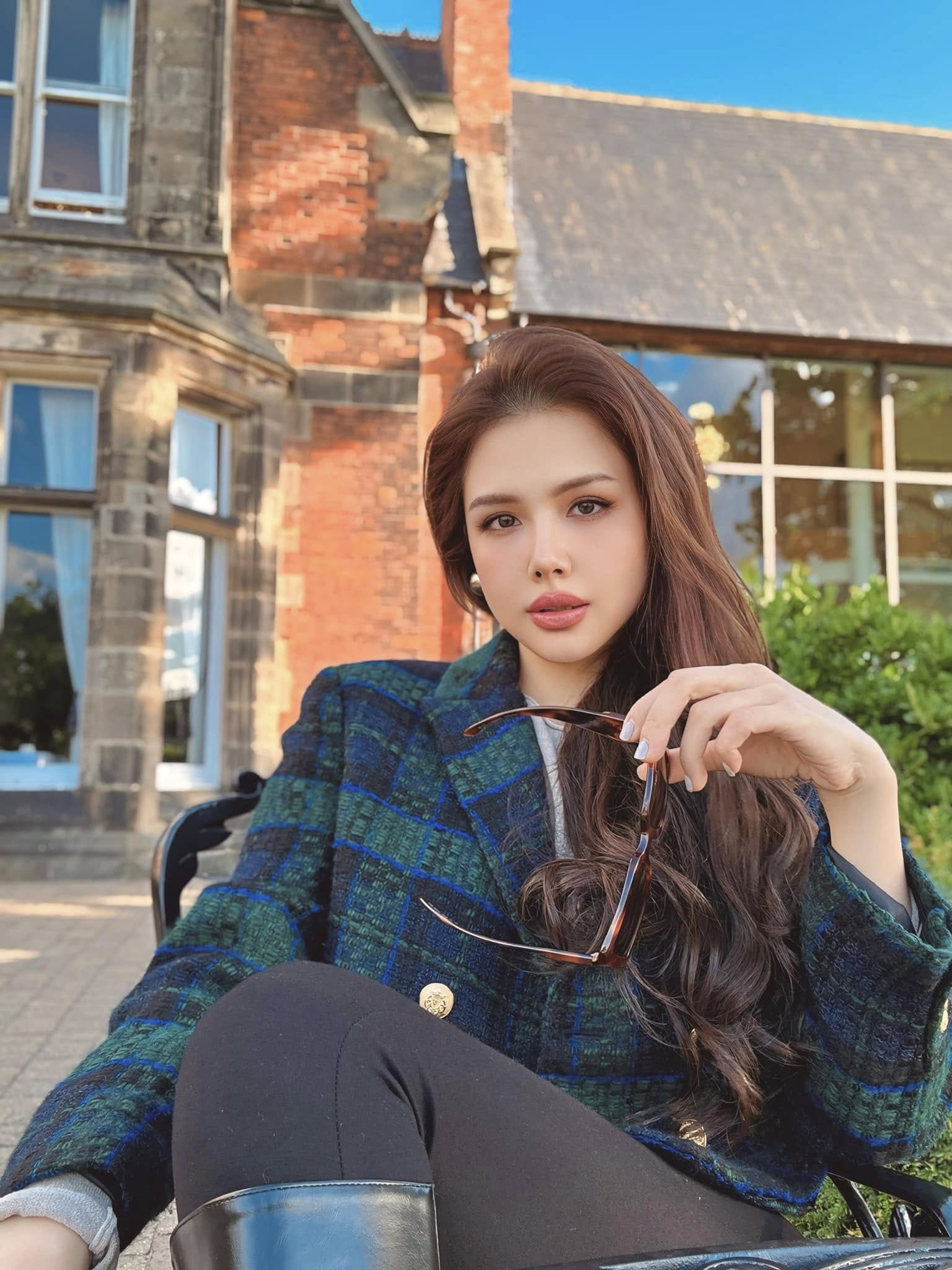 Nhan sắc và khí chất sang trọng của phu nhân tập đoàn nghìn tỷ